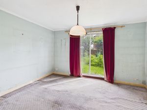 Dining Room- click for photo gallery